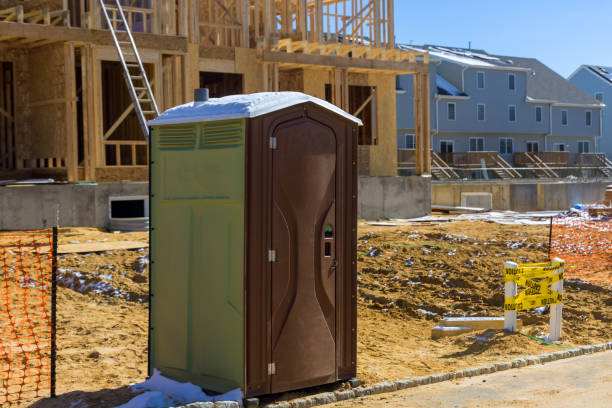 Best Portable restroom trailer rental  in Lexington, WA